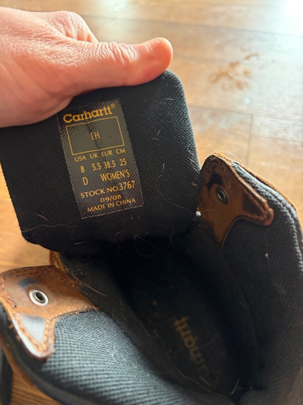 Carhartt Brown Leather Women's Work Boot with Black Lining - Picture 3 of 6
